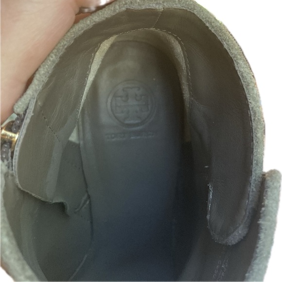 Tory Burch Ankle Booties - Suede. Olive green for Fall. Like new. Size 9 - Picture 2 of 7